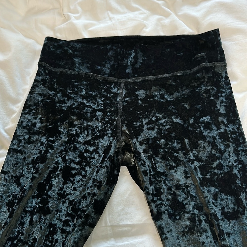 # Victoria Secret Ultimate L Dark Green Crushed Velvet Leggings